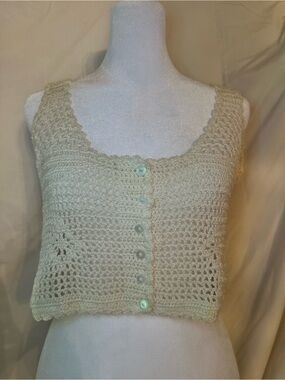 No Name Hand-Crocheted Cream Button-Front Crop Top
